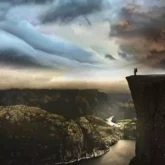 دانلود رایگان 50 موسیقی بی کلام باشکوه دراماتیک حماسی (A Broken Empire)