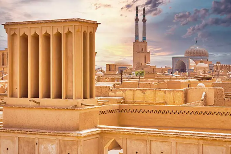 یزد گوهری در کویر ایران