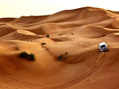 کویر مرنجاب آران و بیدگل و سفر به قلب شن‌های طلایی اصفهان