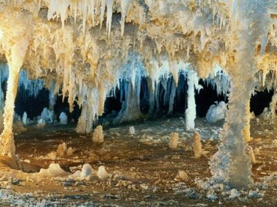 غار قوری‌ قلعه شگفتی طبیعی و تاریخی در روانسر و پاوه کرمانشاه