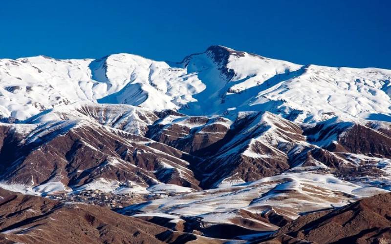 قله شاه البرز یا نگین ۴۱۷۰ متری و فرمانروای کوهستان‌ های البرز و قزوین